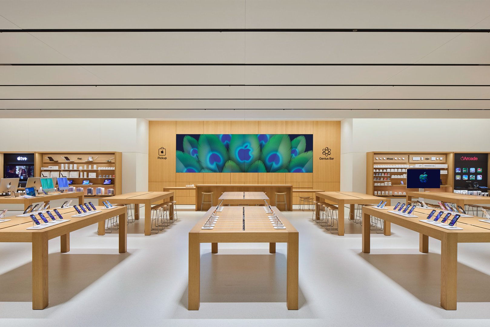 Apple hits record 28 pc value share in India as smartphone market leans  towards premium devices